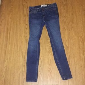 Hollister low rise blue jeans